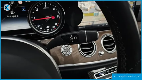 MERCEDES E-CLASS E220D EXCLUSIVE
