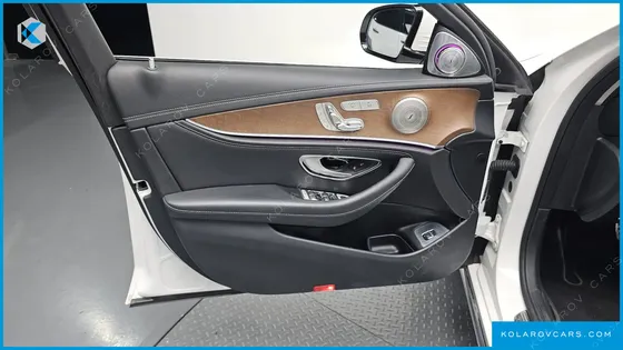 MERCEDES E-CLASS E220D EXCLUSIVE