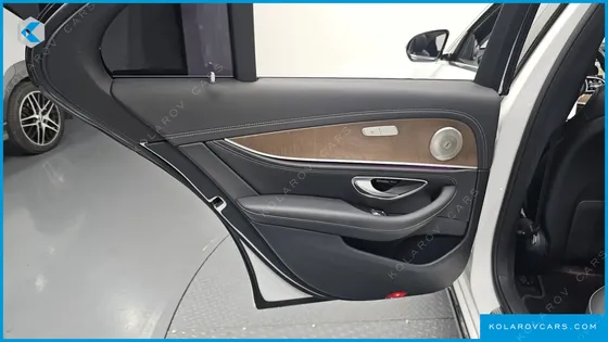 MERCEDES E-CLASS E220D EXCLUSIVE
