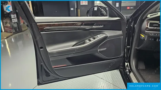 GENESIS EQ900 3.8 GDI AWD