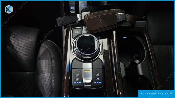 GENESIS EQ900 3.8 GDI AWD