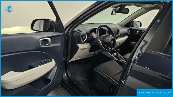 HYUNDAI VENUE 1.6 FLUX