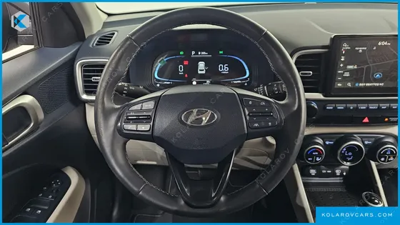 HYUNDAI VENUE 1.6 FLUX