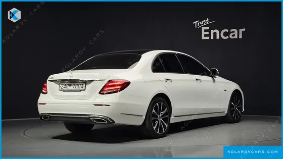 MERCEDES E-CLASS E300E EXCLUSIVE