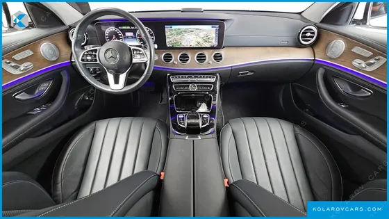 MERCEDES E-CLASS E300E EXCLUSIVE