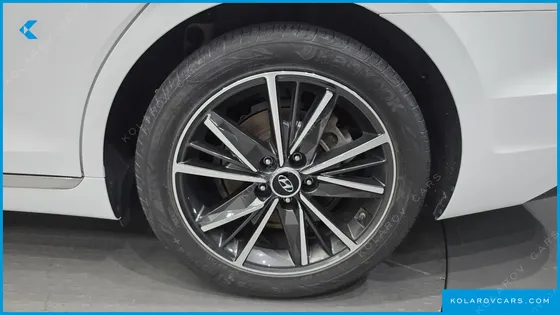 HYUNDAI GRANDEUR 2.5