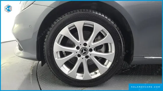 MERCEDES E-CLASS E220D 4MATIC EXCLUSIVE