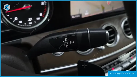 MERCEDES E-CLASS E220D 4MATIC EXCLUSIVE