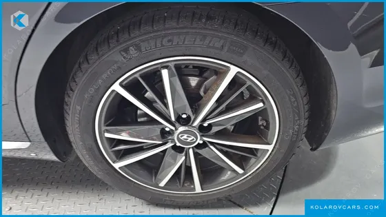 HYUNDAI GRANDEUR 2.5
