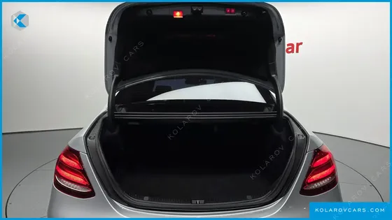 MERCEDES E-CLASS E300 AVANTGARDE