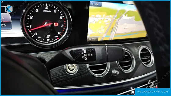 MERCEDES E-CLASS E200 AVANTGARDE