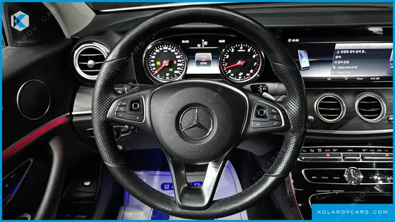 MERCEDES E-CLASS E200 AVANTGARDE