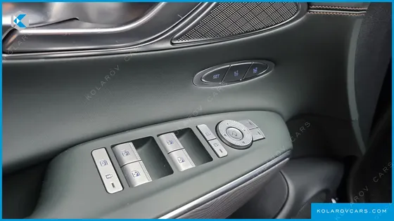GENESIS GV70 2.5T GASOLINE 2WD