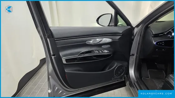 GENESIS GV70 2.5T GASOLINE 2WD