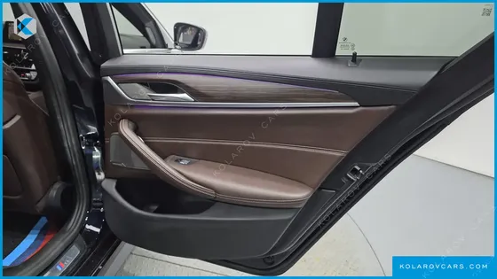 BMW 5 SERIES 520I M SPORT