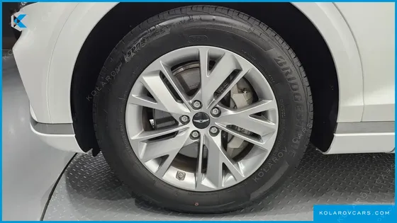 GENESIS GV70 2.5T GASOLINE 2WD