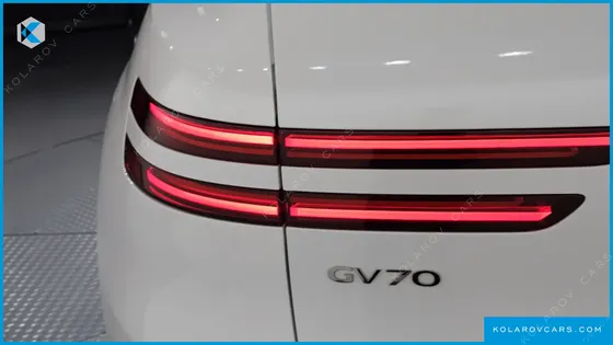 GENESIS GV70 2.5T GASOLINE 2WD