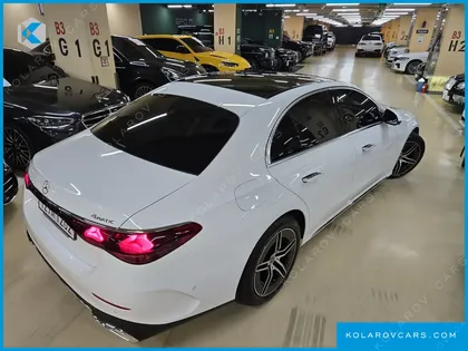 MERCEDES E-CLASS E300 4MATIC AMG LINE