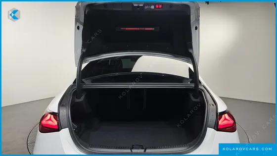 MERCEDES E-CLASS E200 AVANTGARDE