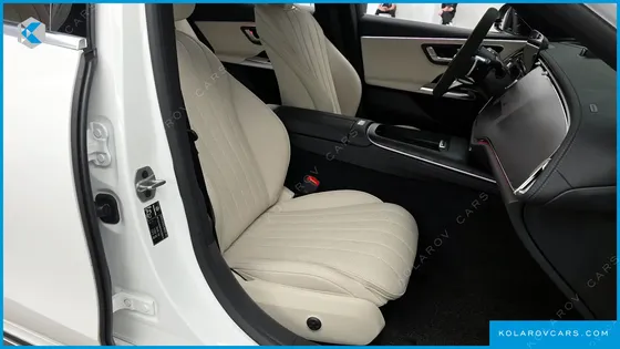 MERCEDES E-CLASS E300 4MATIC AMG LINE