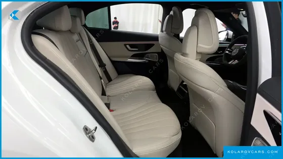MERCEDES E-CLASS E300 4MATIC AMG LINE
