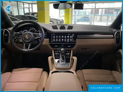 PORSCHE CAYENNE 3.0 COUPE PLATINUM EDITION