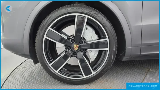 PORSCHE CAYENNE 4.0 TURBO COUPE