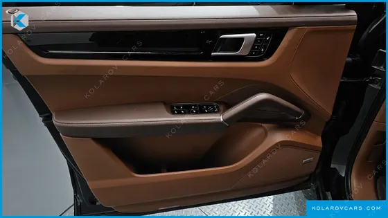 PORSCHE CAYENNE 3.0