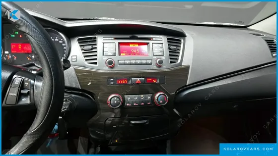 KIA K7 VG240 DELUXE