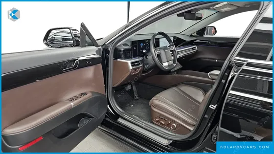 HYUNDAI GRANDEUR 2,5 GASOLINE 2WD