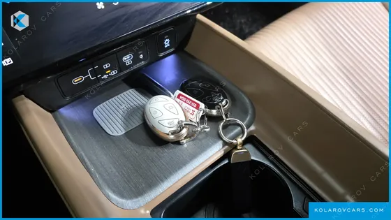HYUNDAI GRANDEUR 3,5 GASOLINE 4WD