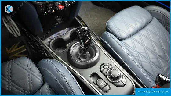 MINI COUNTRYMAN ALL4 CLASSIC LAUNCH PACK