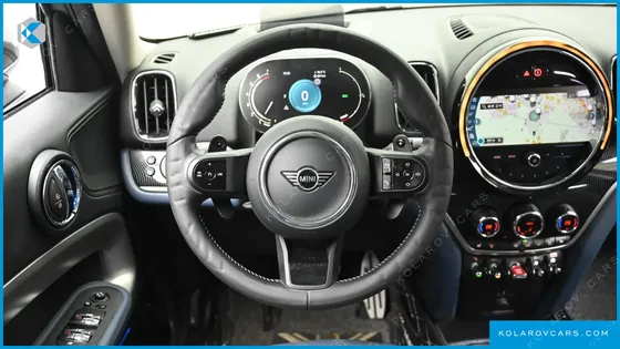 MINI COUNTRYMAN ALL4 CLASSIC LAUNCH PACK