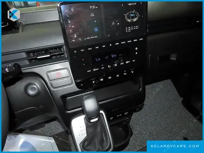 HYUNDAI STARIA L3.5 CARGO 3-SEATER