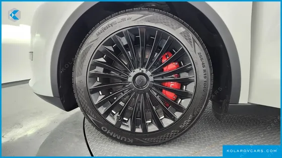 TESLA MODEL Y RWD