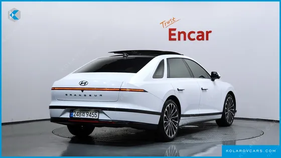 HYUNDAI GRANDEUR CALLIGRAPHY