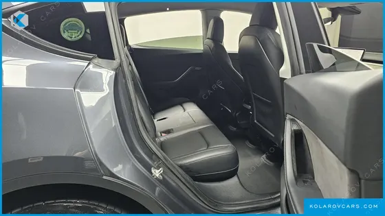 TESLA MODEL Y LONG RANGE AWD