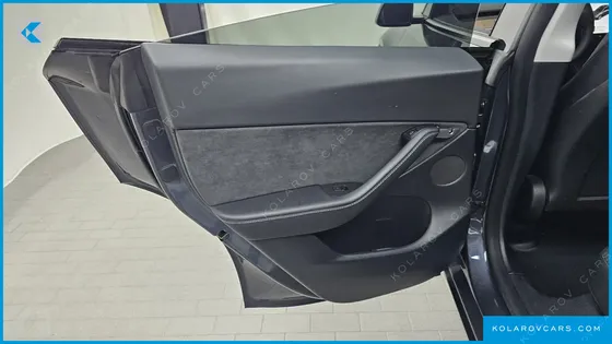 TESLA MODEL Y LONG RANGE AWD