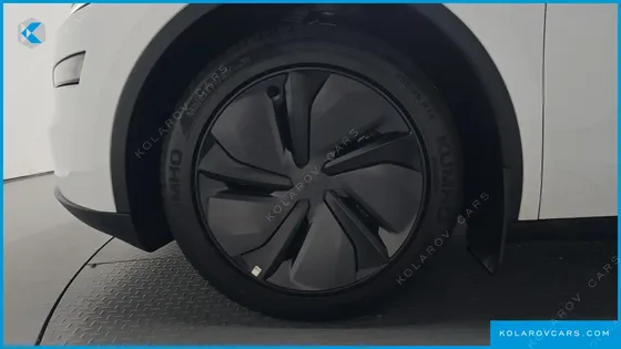 TESLA MODEL Y RWD