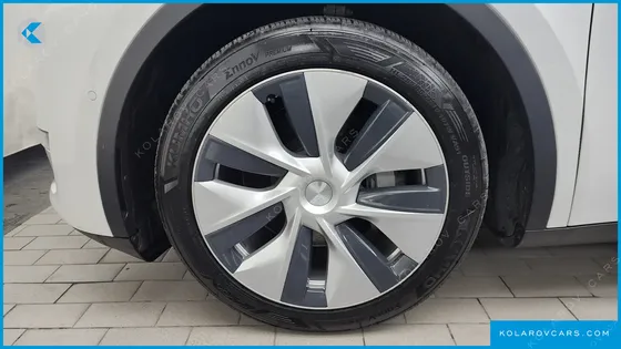 TESLA MODEL Y LONG RANGE AWD