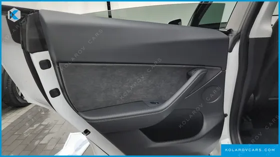 TESLA MODEL Y LONG RANGE AWD