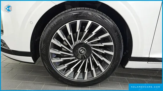 HYUNDAI GRANDEUR CALLIGRAPHY