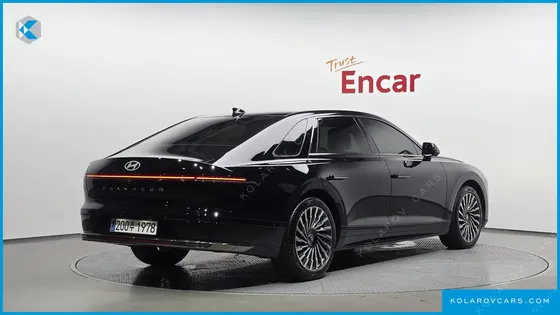 HYUNDAI GRANDEUR CALLIGRAPHY
