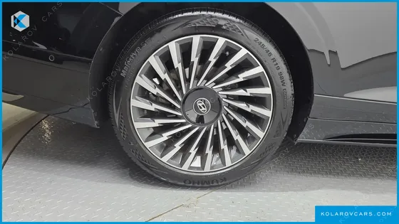 HYUNDAI GRANDEUR CALLIGRAPHY