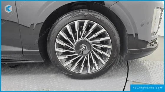 HYUNDAI GRANDEUR CALLIGRAPHY