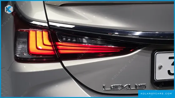 LEXUS ES LUXURY