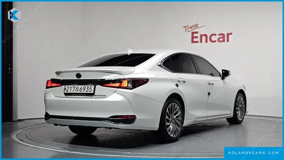 LEXUS ES EXECUTIVE