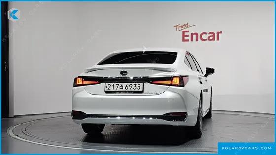 LEXUS ES EXECUTIVE