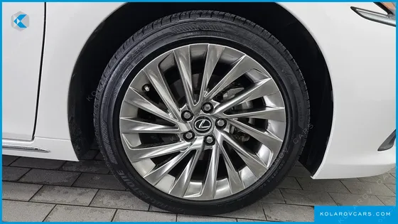 LEXUS ES EXECUTIVE