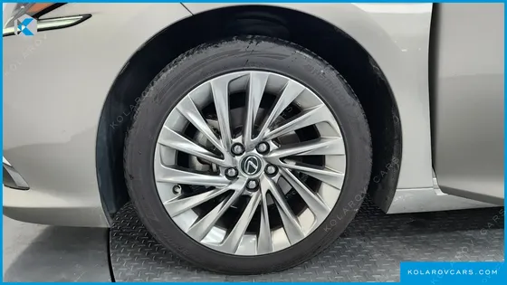 LEXUS ES EXECUTIVE